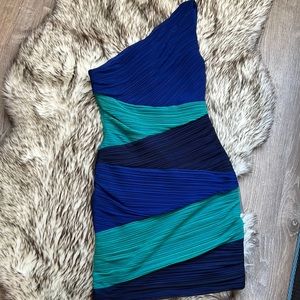 Bcbgmaxzaria dress